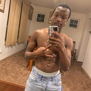 Meet your Posher, Luckifyn